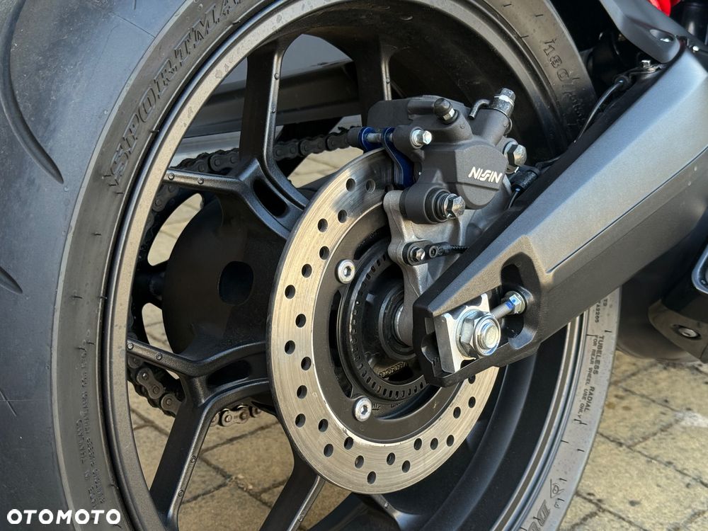 Honda CBR - 13