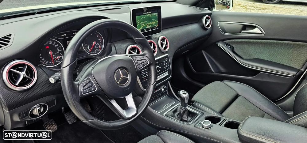 Mercedes-Benz A 180 d Urban - 13