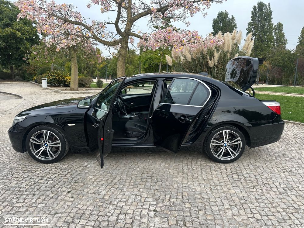 BMW 520 dA Executive - 15