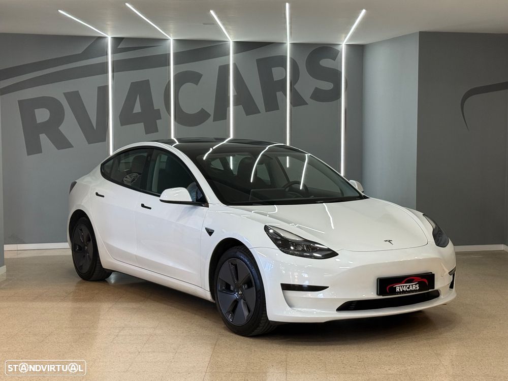 Tesla Model 3 Standard Range Plus RWD - 4