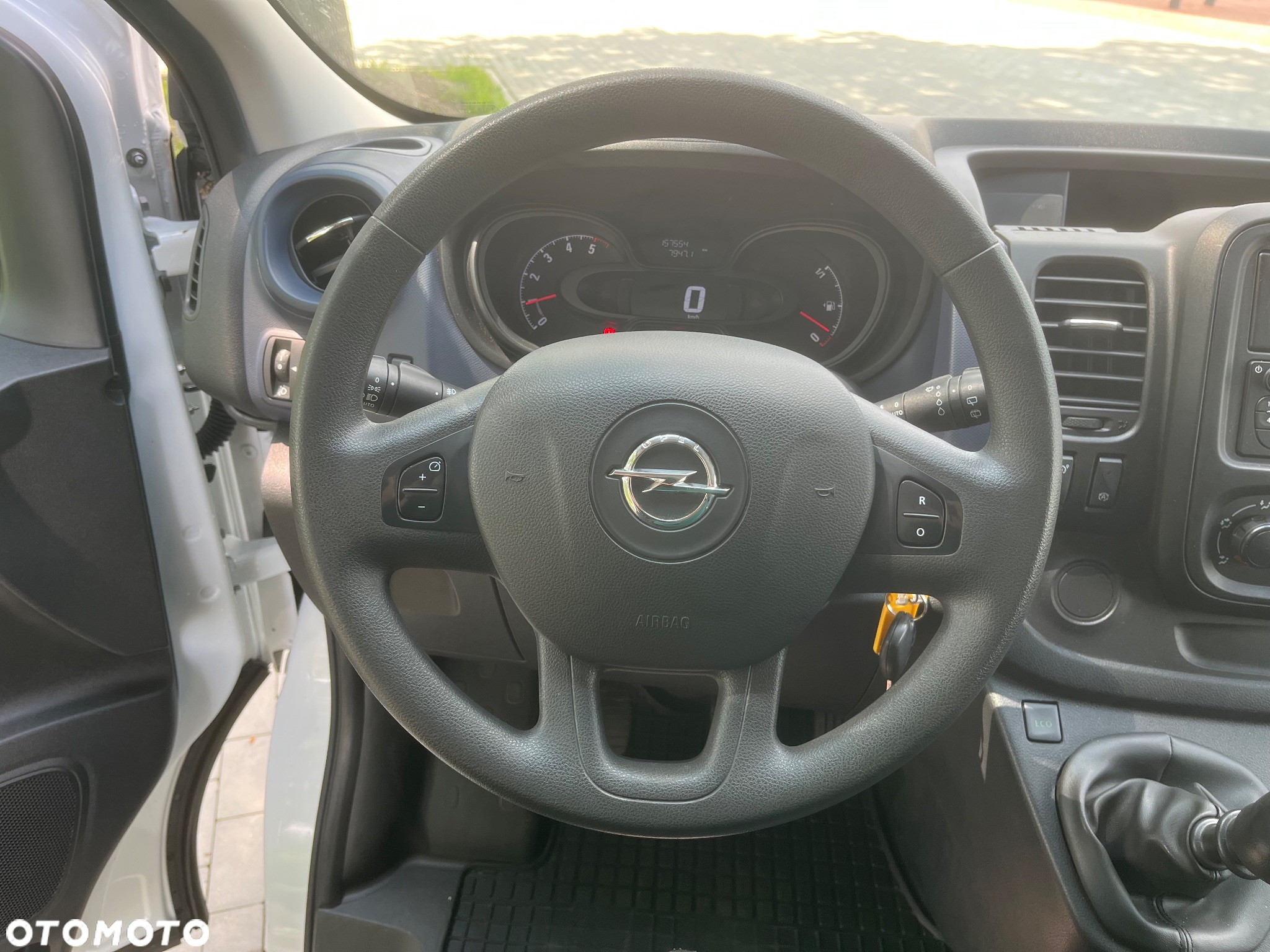 Opel Vivaro - 27