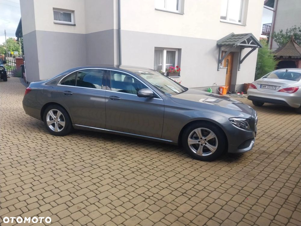 Mercedes-Benz Klasa E 220 d 9G-TRONIC - 3