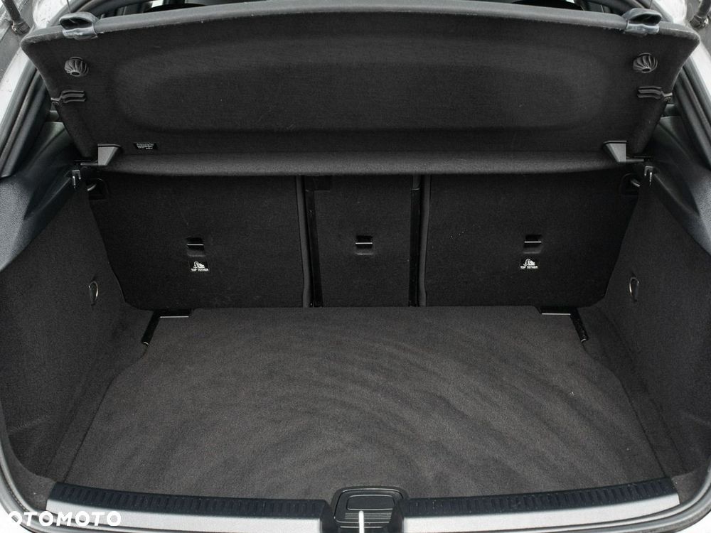 Mercedes-Benz Klasa A 220 4-Matic Progressive 8G-DCT - 30