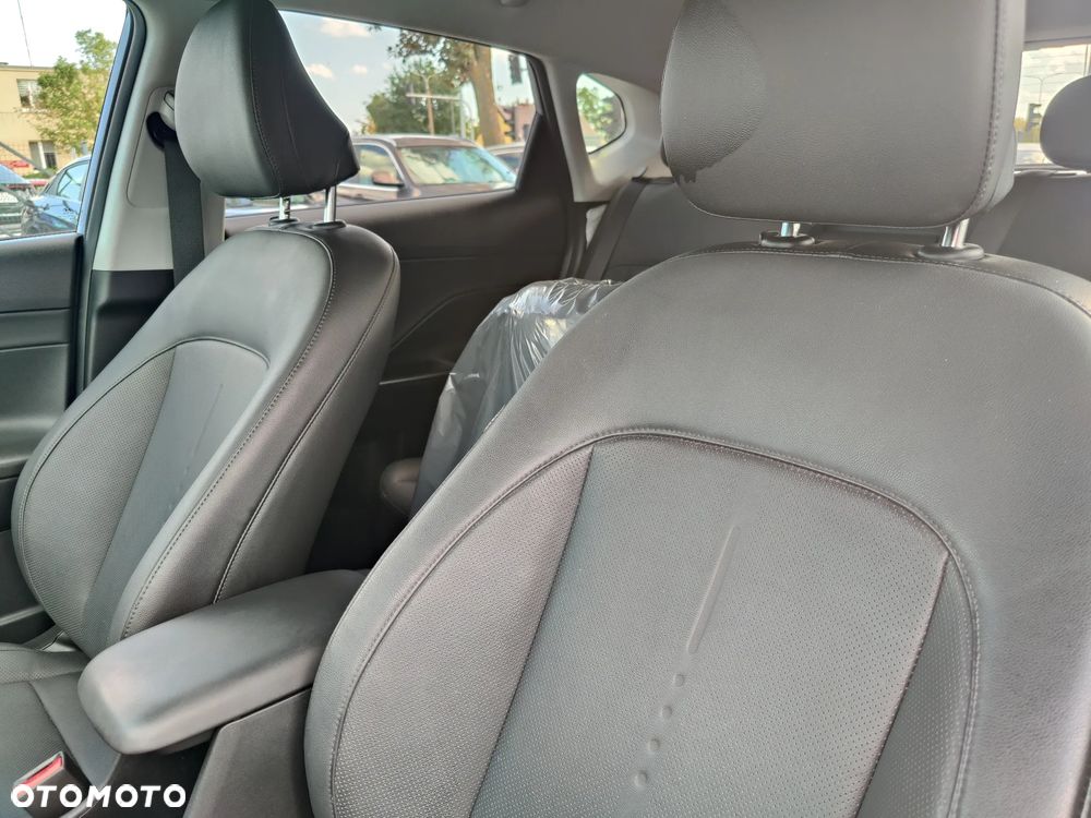 Hyundai Kona 1.6 GDI Hybrid Platinum DCT - 17