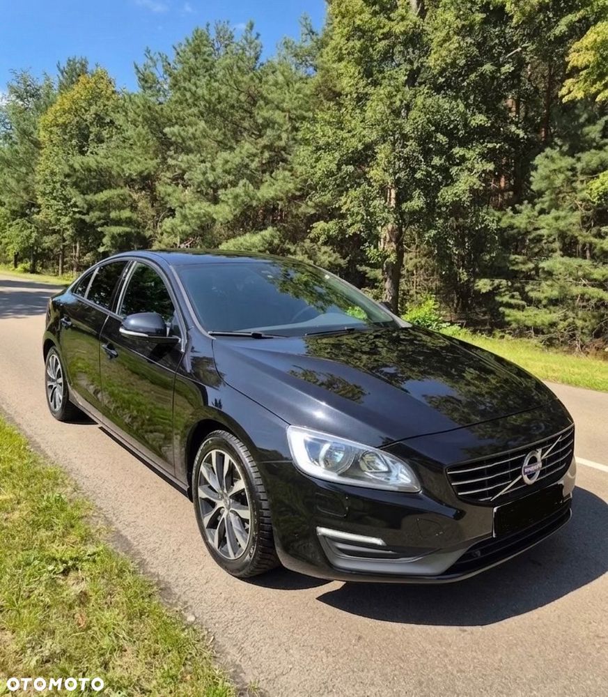 Volvo S60 D2 Drive-E Dynamic Edition (Momentum) - 1