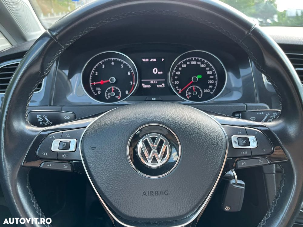 Volkswagen Golf - 13