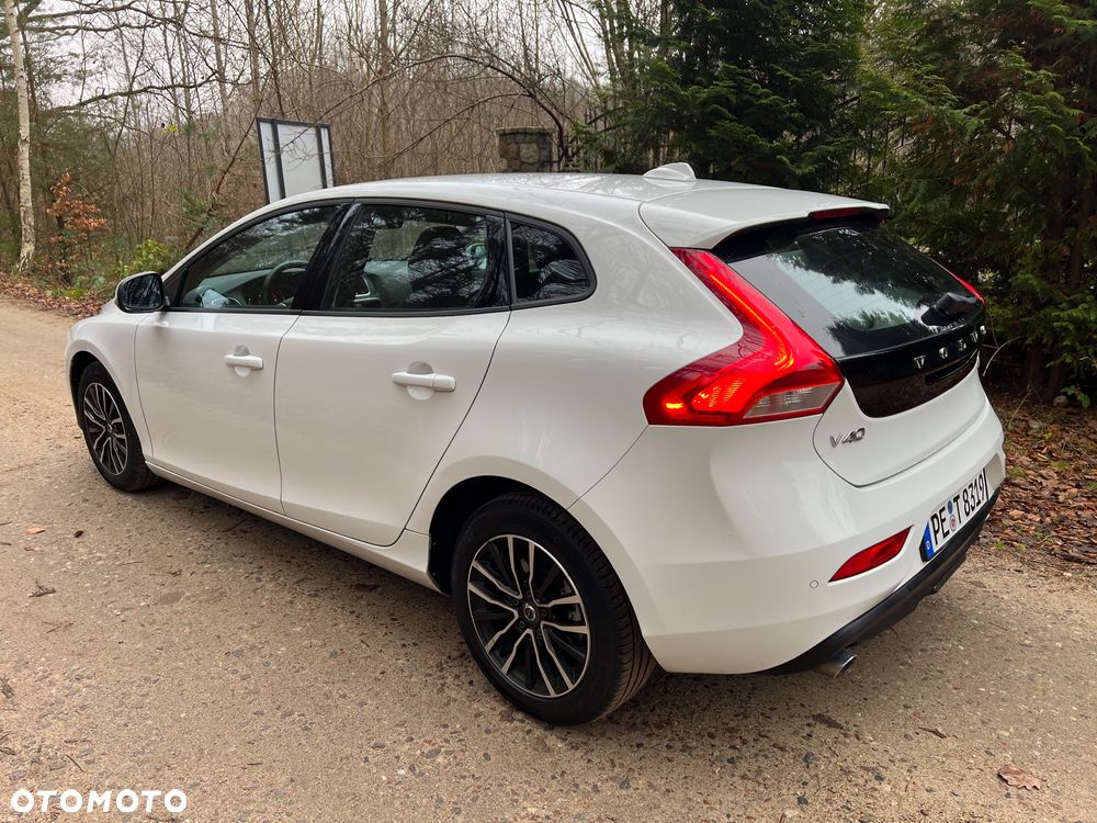 Volvo V40 D3 Geartronic Inscription - 24
