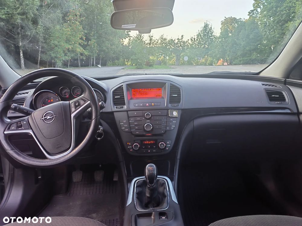 Opel Insignia - 15