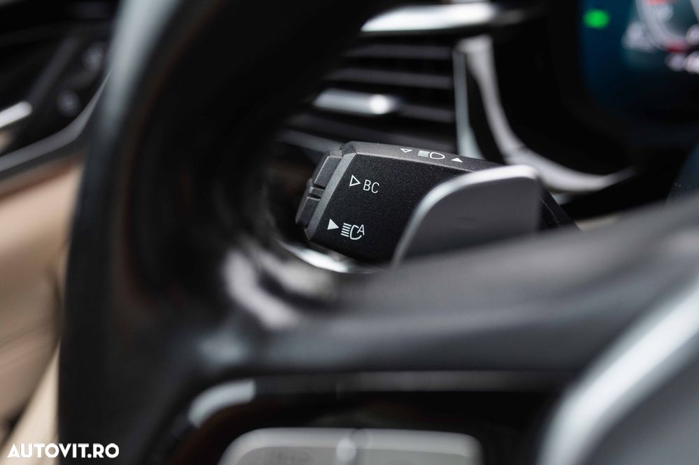 BMW Seria 5 520d xDrive AT - 19