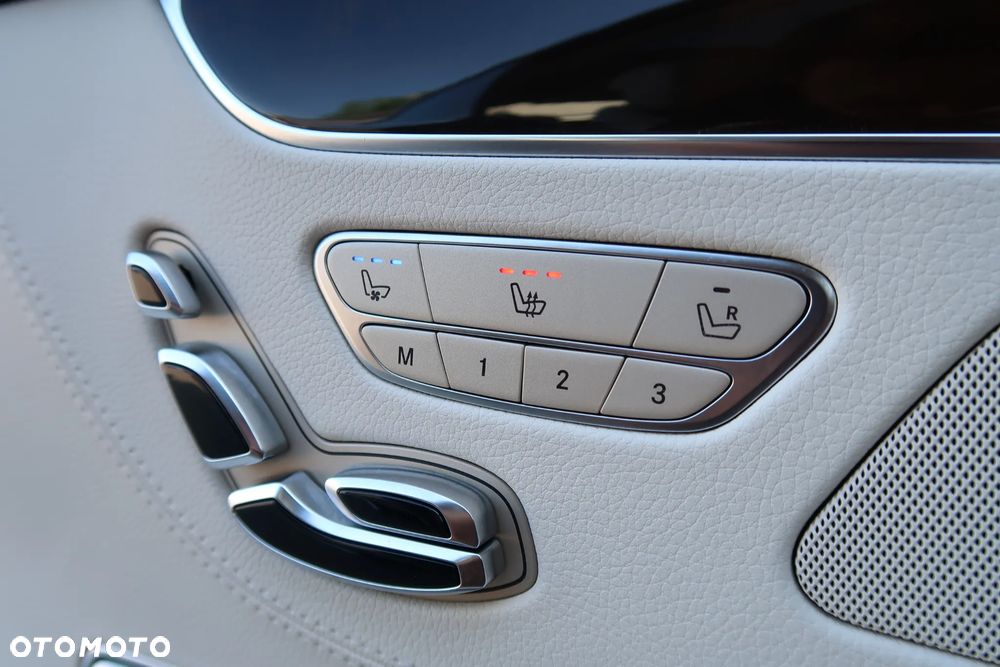 Mercedes-Benz Klasa S 500 4-Matic 7G-TRONIC - 31