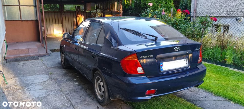 Hyundai Accent 1.5 Comfort - 3