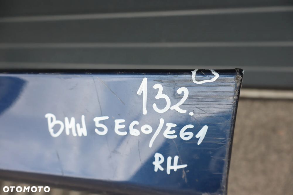 PRÓG NAKŁADKA LISTWA PROGOWA PRAWA BMW 5 E60 E61 M-PAKIET M5 51777896838 7896838 2003 - 9
