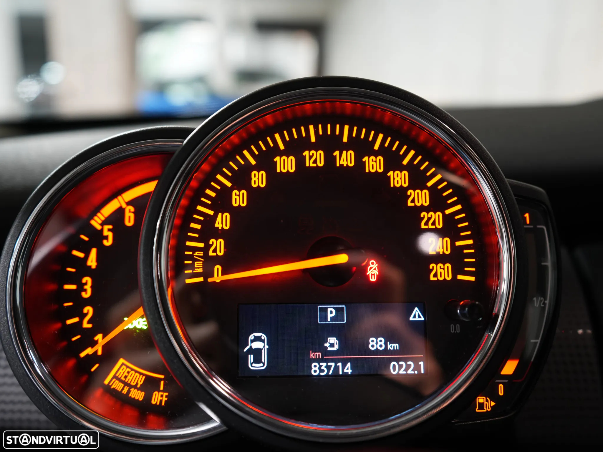 MINI 5 Portas Cooper D Auto - 19