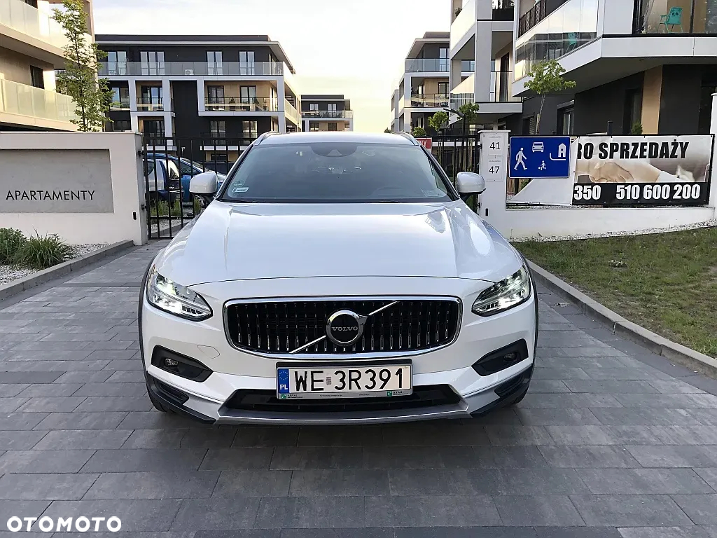 Volvo V90 Cross Country - 2