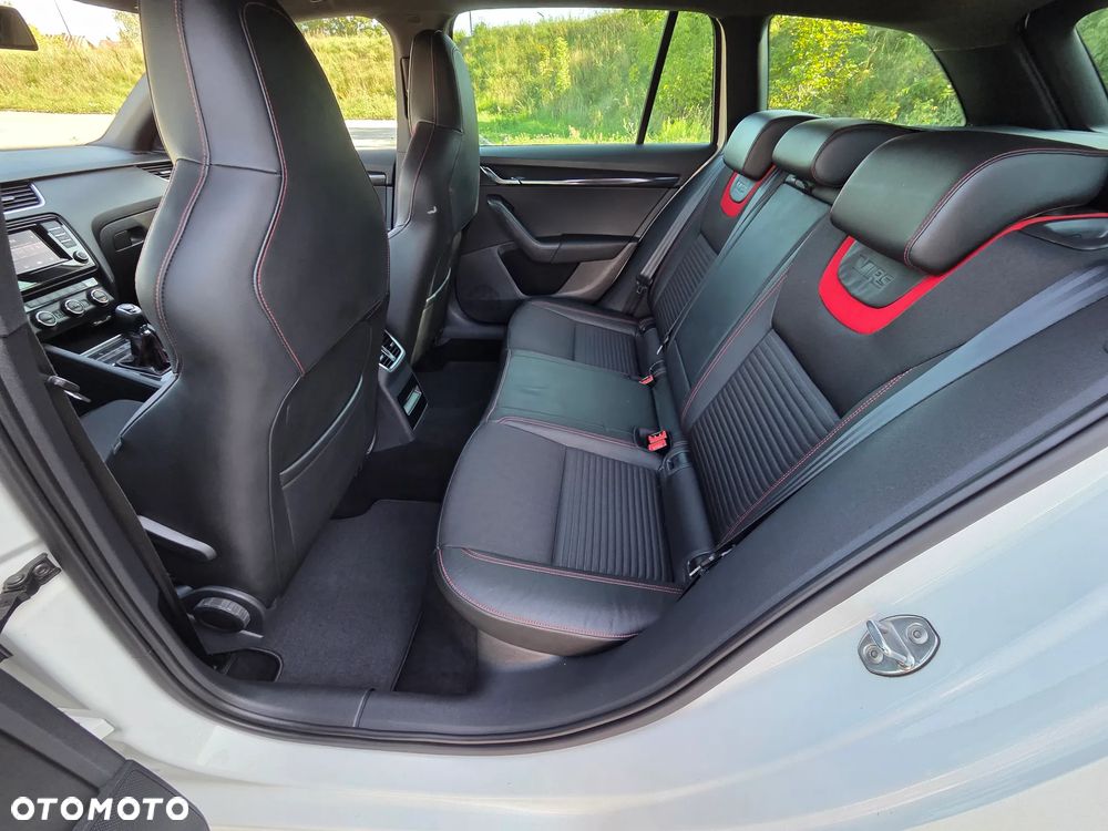 Skoda Octavia 2.0 TSI RS 230 - 20