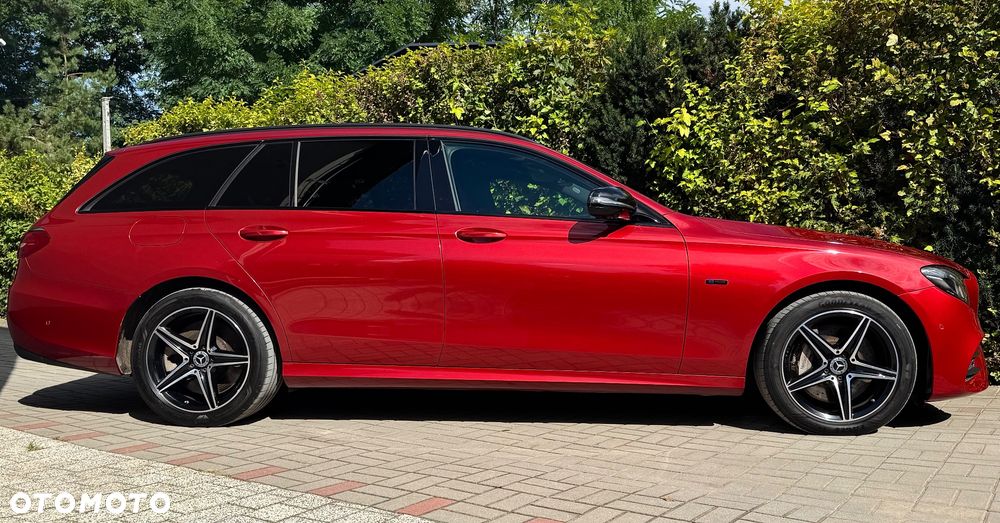Mercedes-Benz Klasa E 300 de 9G-TRONIC AMG Line - 2
