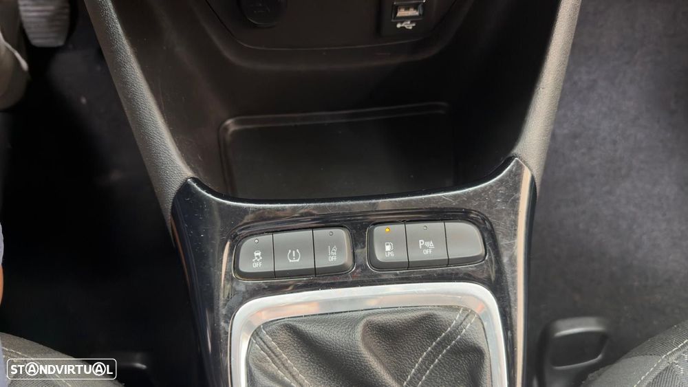 Opel Crossland X 1.2 Innovation FlexFuel J17 - 26