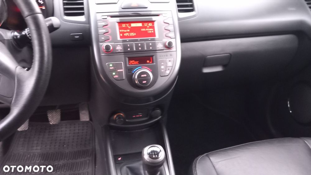 Kia Soul 1.6 CRDI White Collection - 16