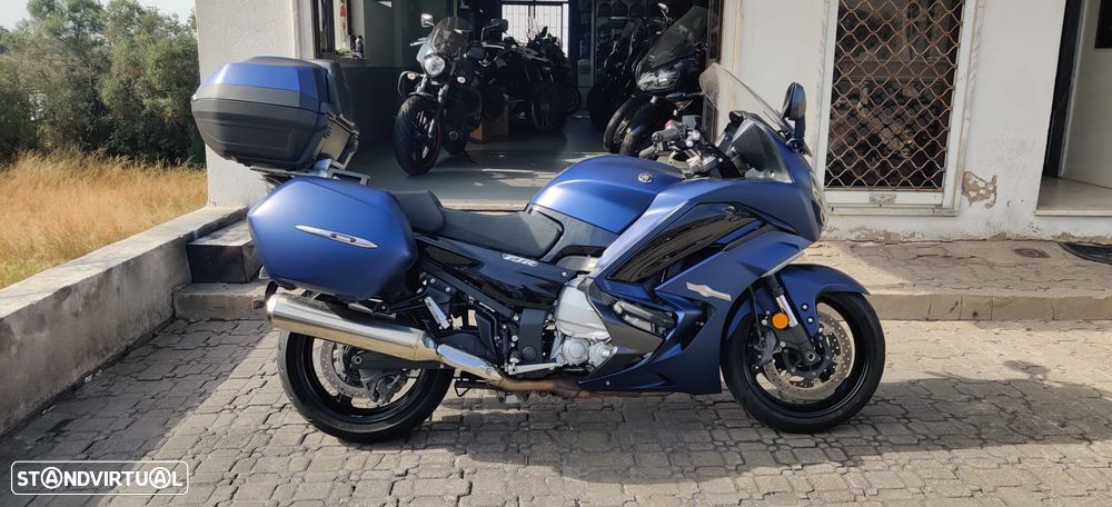 Yamaha FJR 1300 - 3