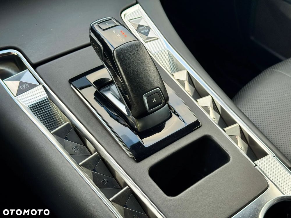 DS Automobiles DS 7 Crossback 2.0 BlueHDi Louvre - 19