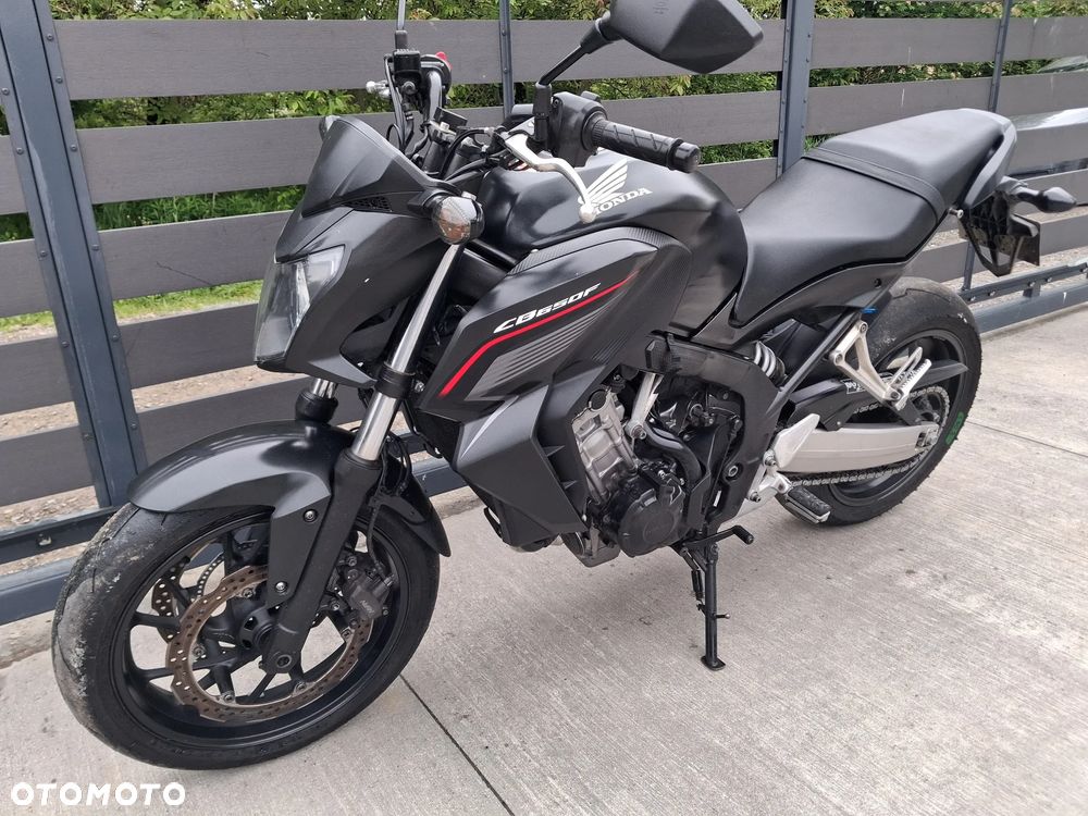 Honda CB - 1