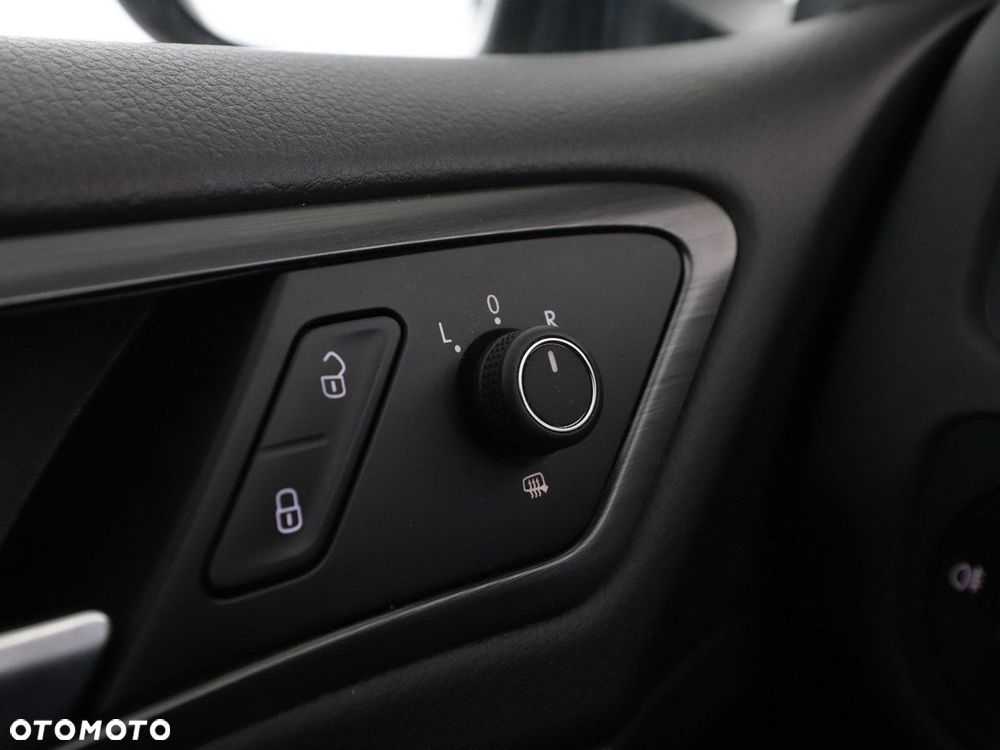 Volkswagen Golf 1.5 TSI ACT (BlueMotion Technology) DSG Comfortline - 32