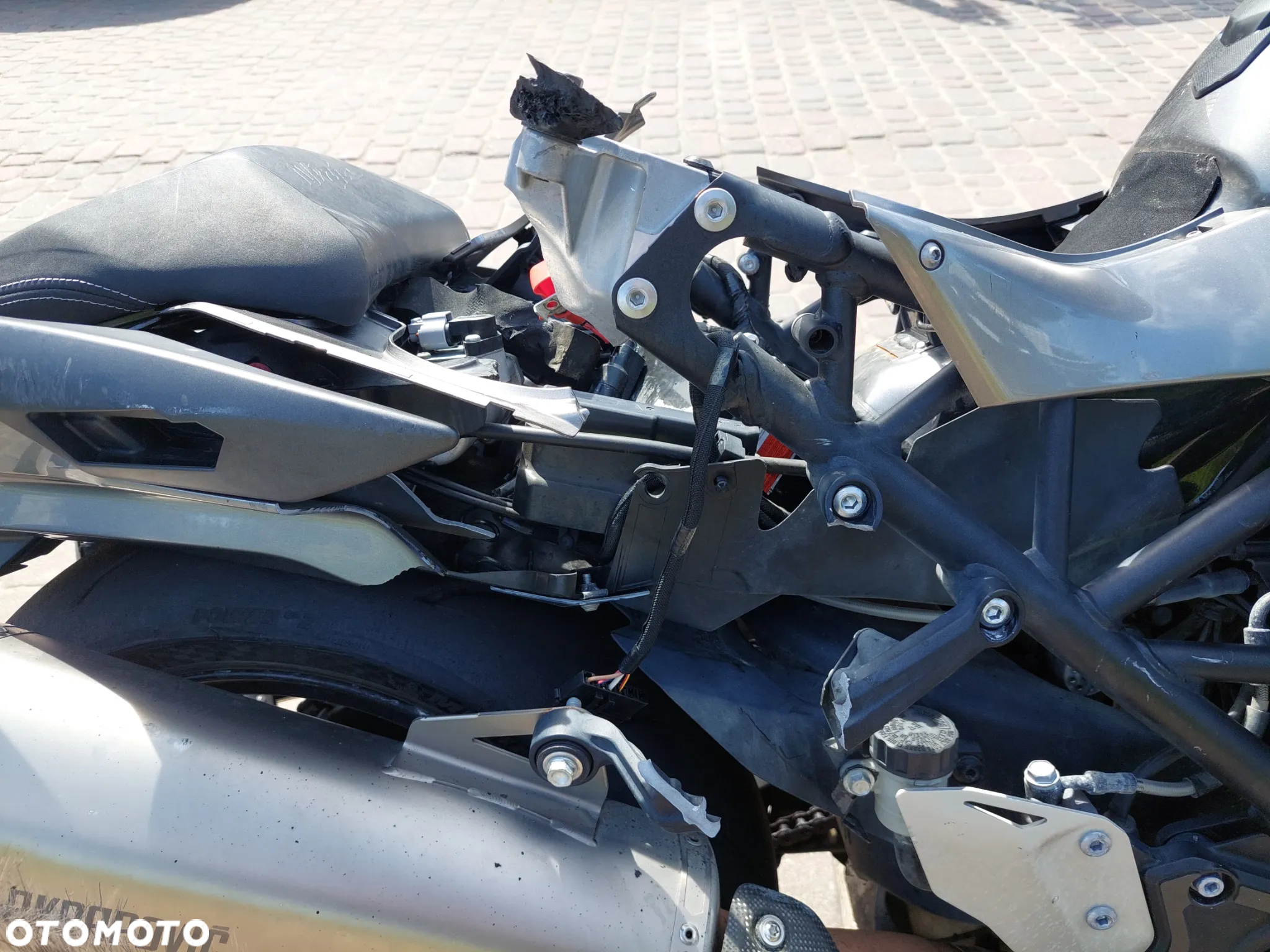 Kawasaki Ninja H2 SX - 15