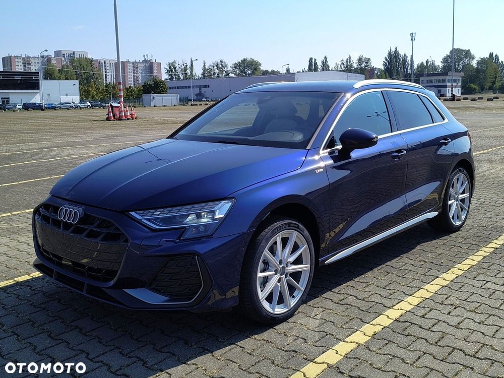 Audi A3 Sportback - 16