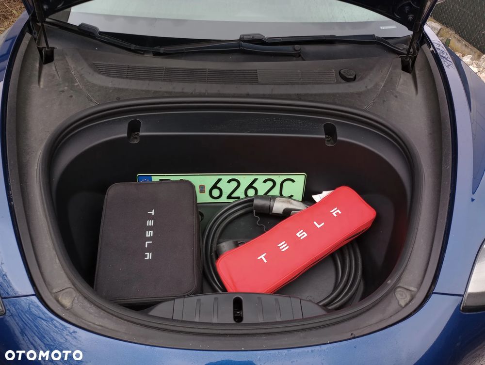 Tesla Model 3 - 14