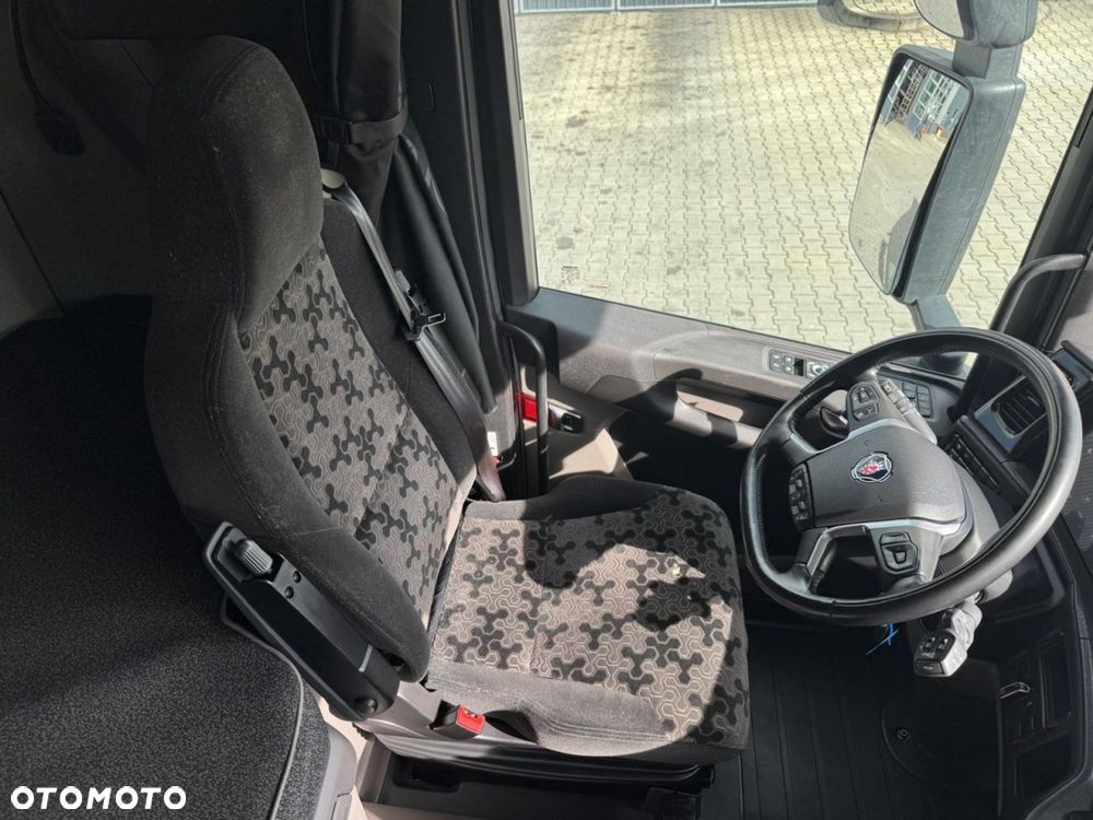 Scania R 460 A4x2NA - 16