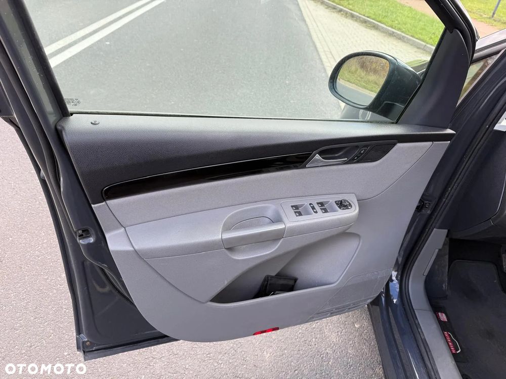 Seat Alhambra 2.0 TDI Reference DSG - 16