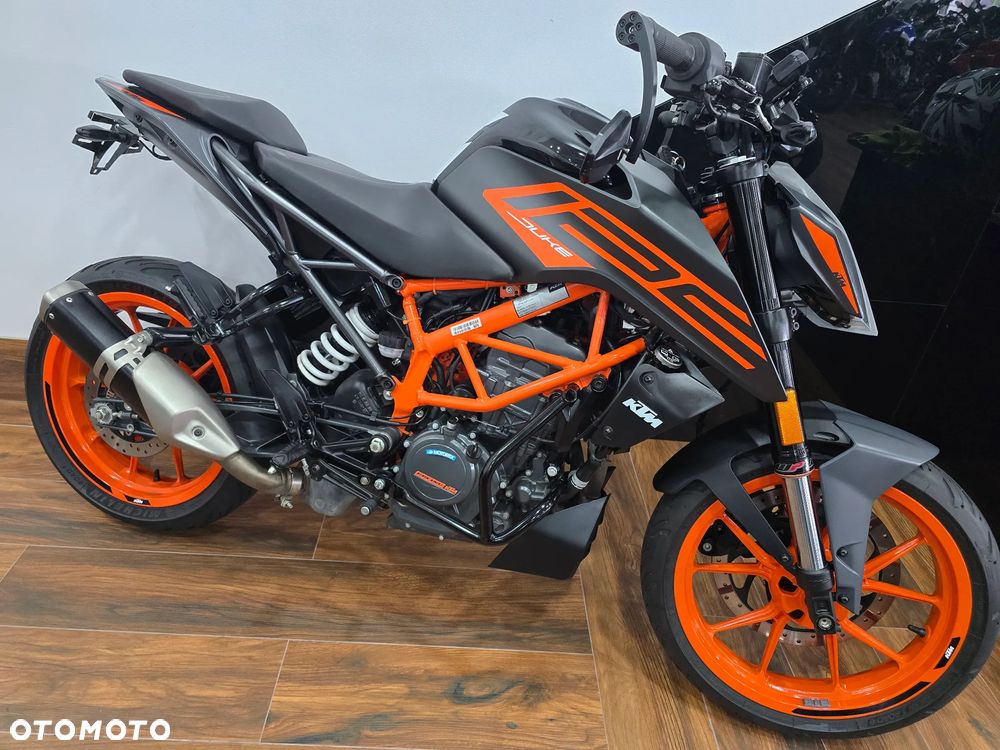 KTM Duke - 11