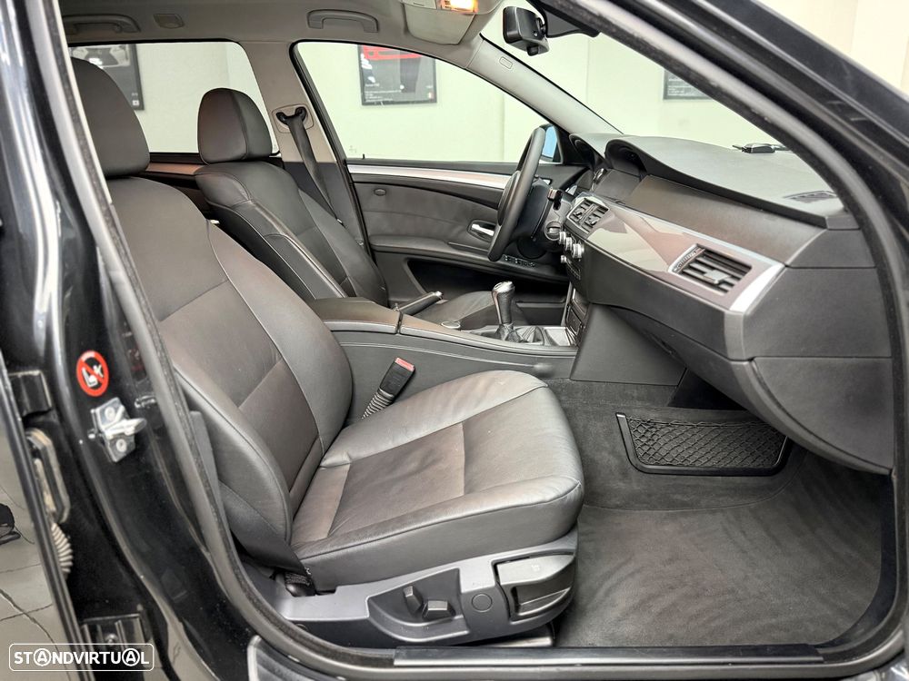 BMW 520 d Touring - 23