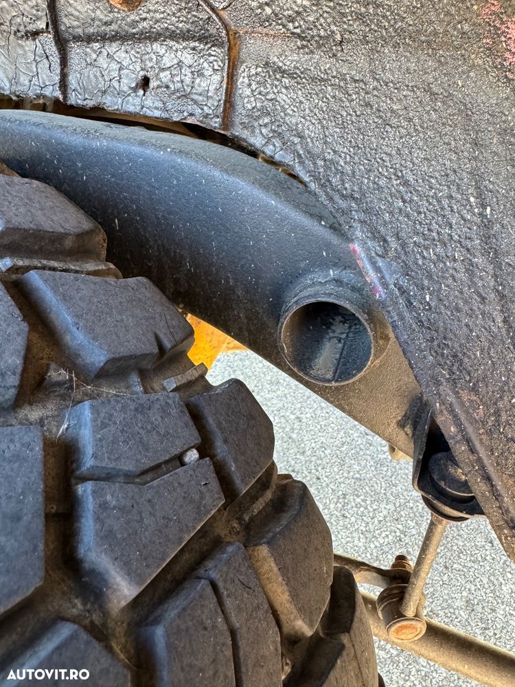 Toyota Land Cruiser - 13