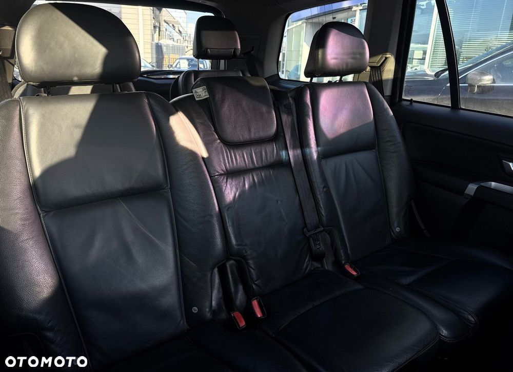 Volvo XC 90 - 23