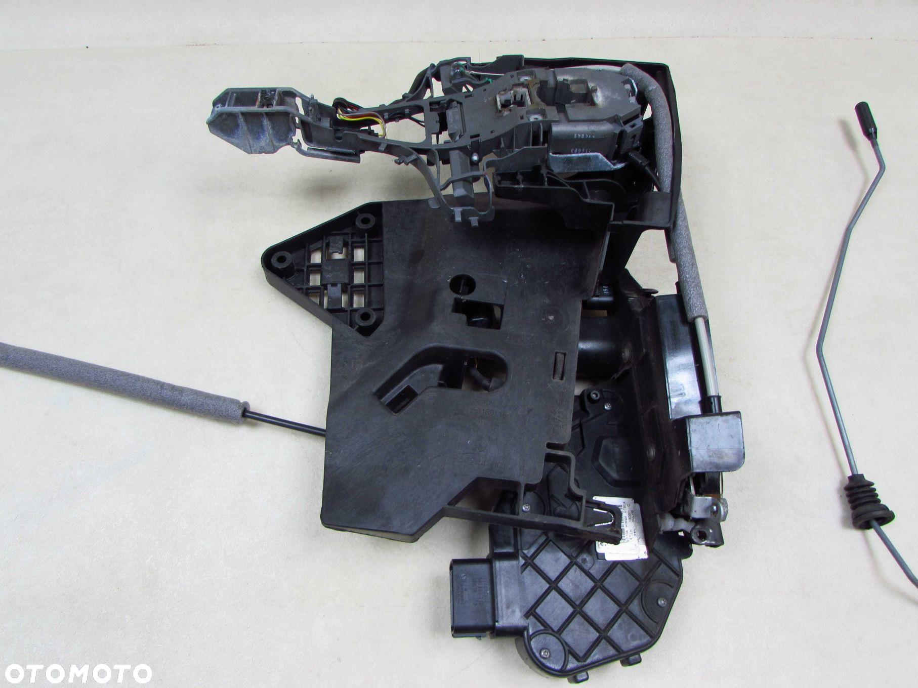 VOLVO V70 III S80 II XC70 III XC60 ZAMEK DRZWI LEWY PRZOD KEYLESS 10 PIN + 4 PIN 31253677 DOCIAG - 2