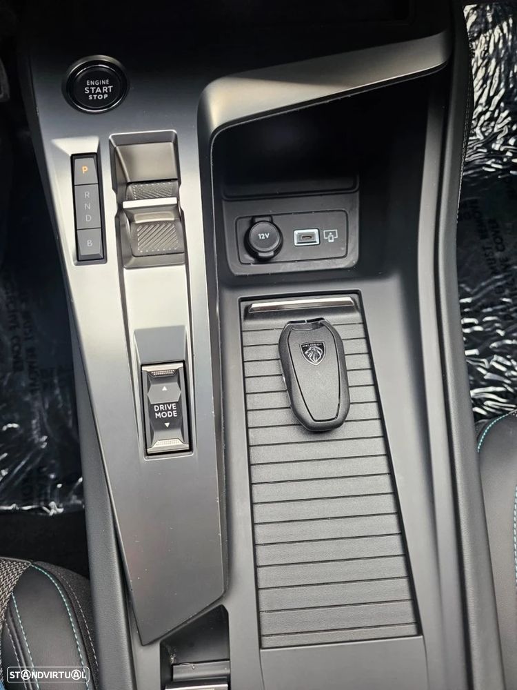 Peugeot 308 SW 180 e-EAT8 Allure - 16