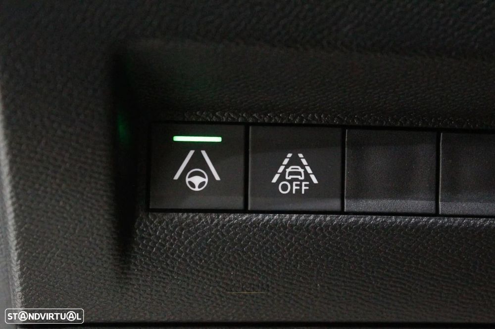 Peugeot 2008 1.2 PureTech GT Line EAT8 - 38