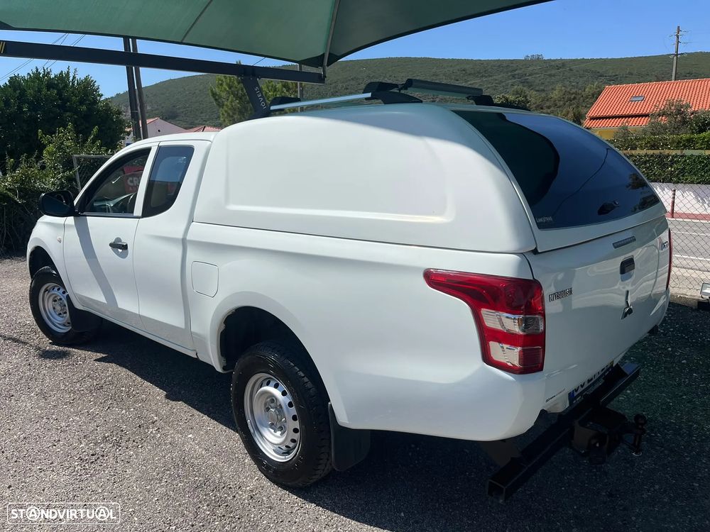 Mitsubishi L200 - 12