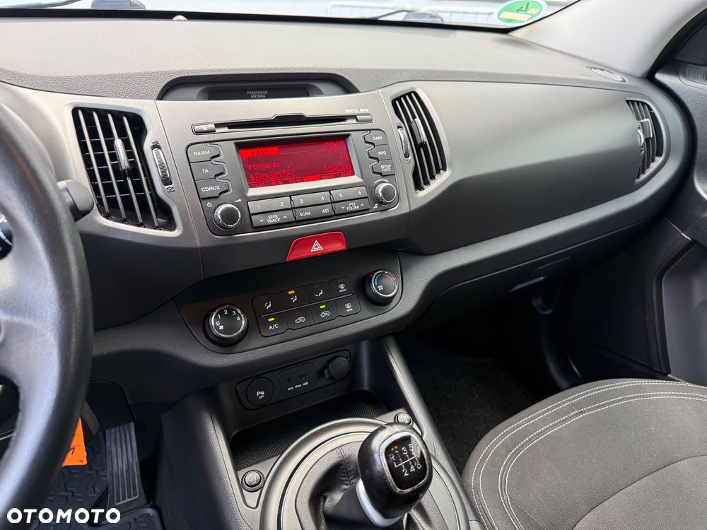 Kia Sportage 2.0 CRDI AWD Spirit - 11