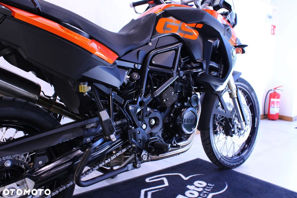 BMW F - 26