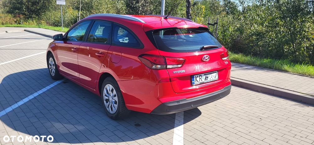 Hyundai i30 1.6 CRDi Classic + - 9