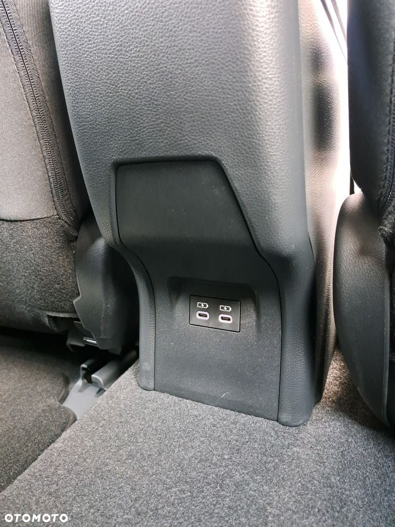 Toyota Prius - 18