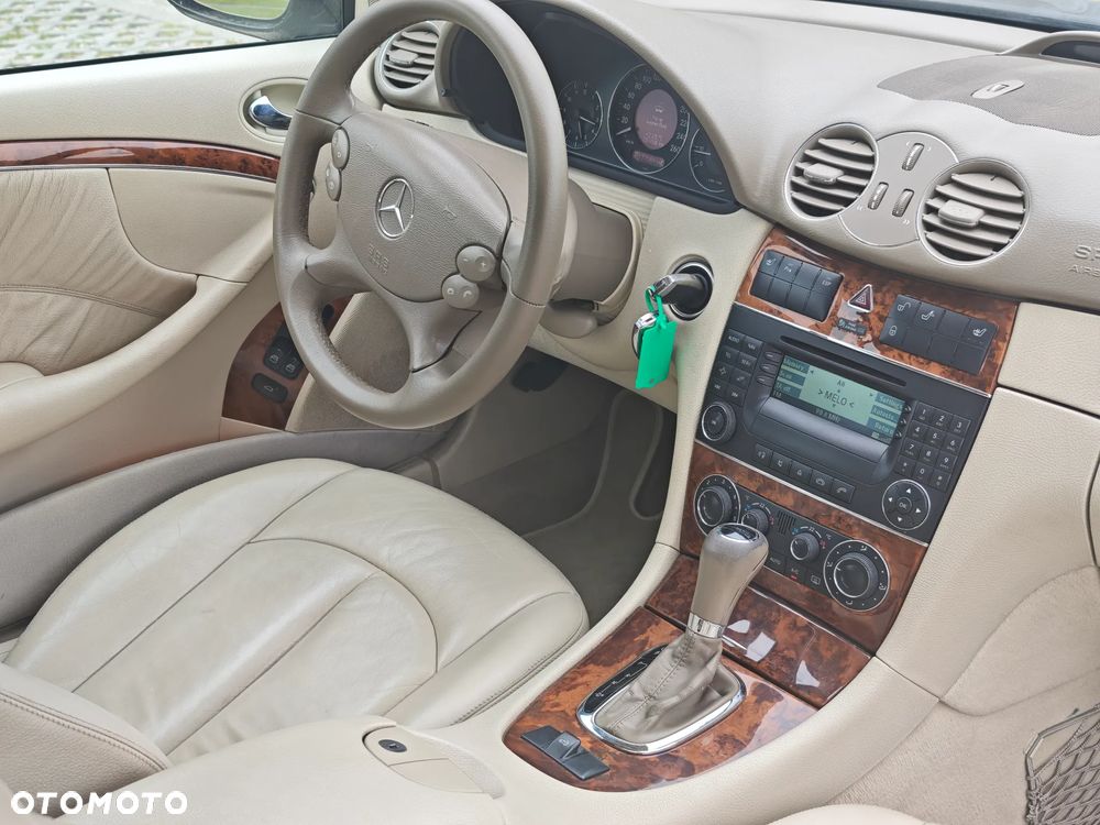 Mercedes-Benz CLK - 10