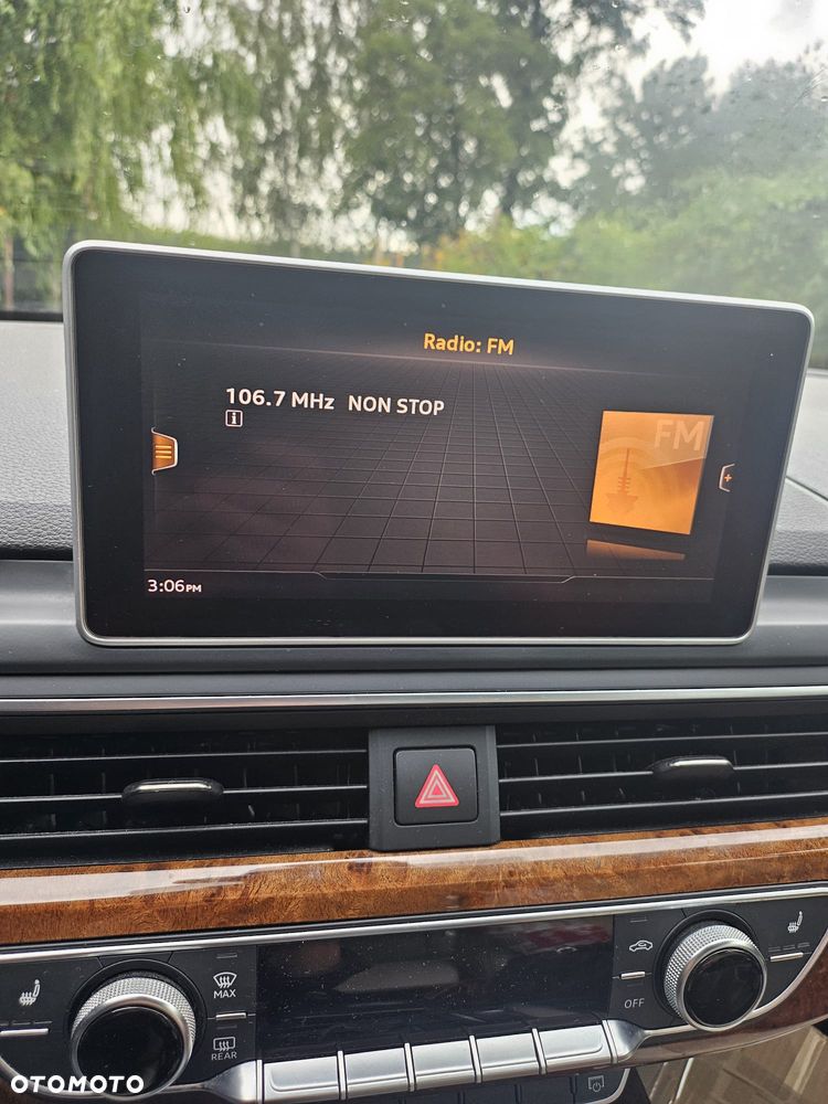 Audi A4 Limousine - 13