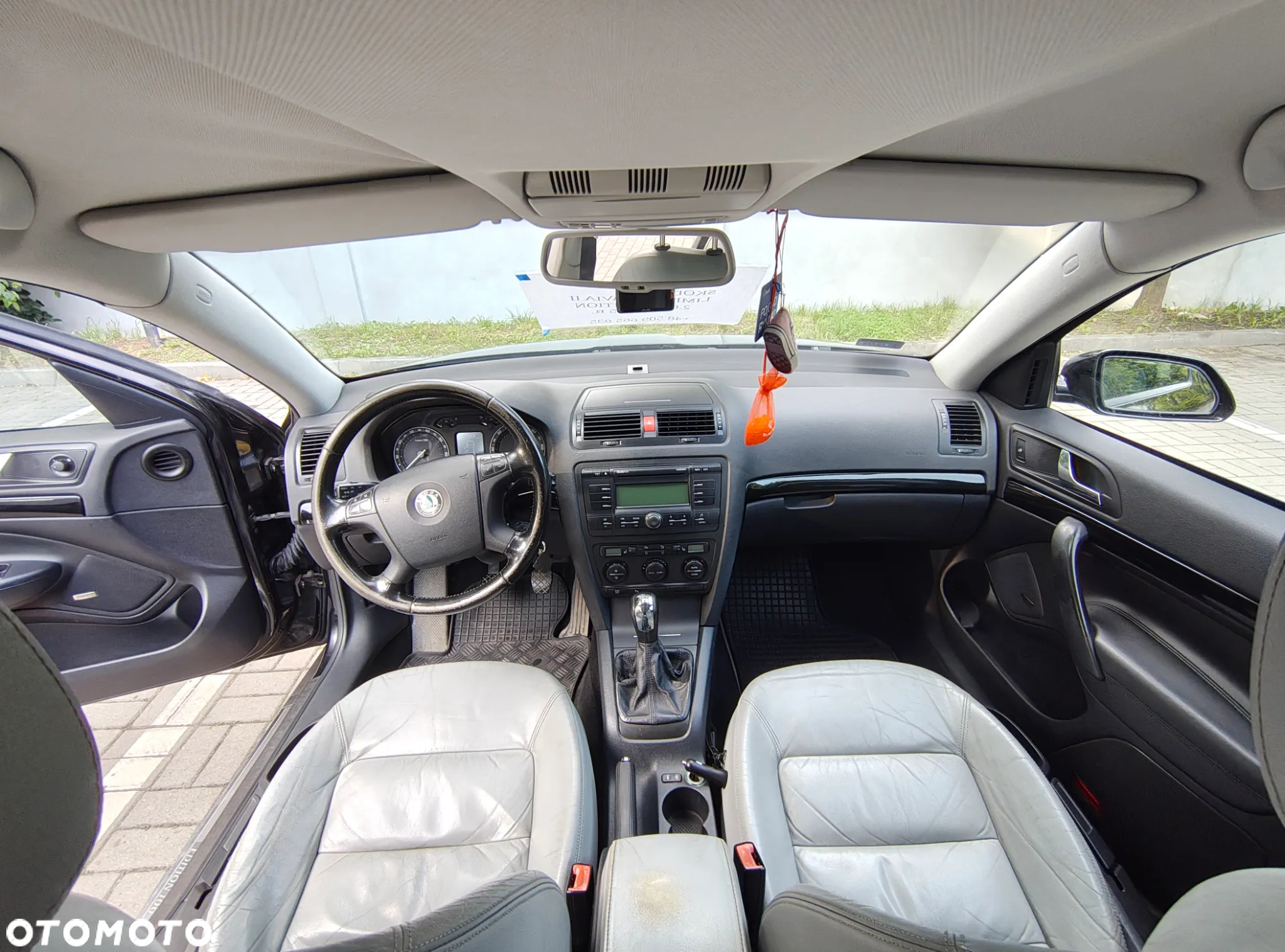 Skoda Octavia 2.0 FSI Edition 100 - 11