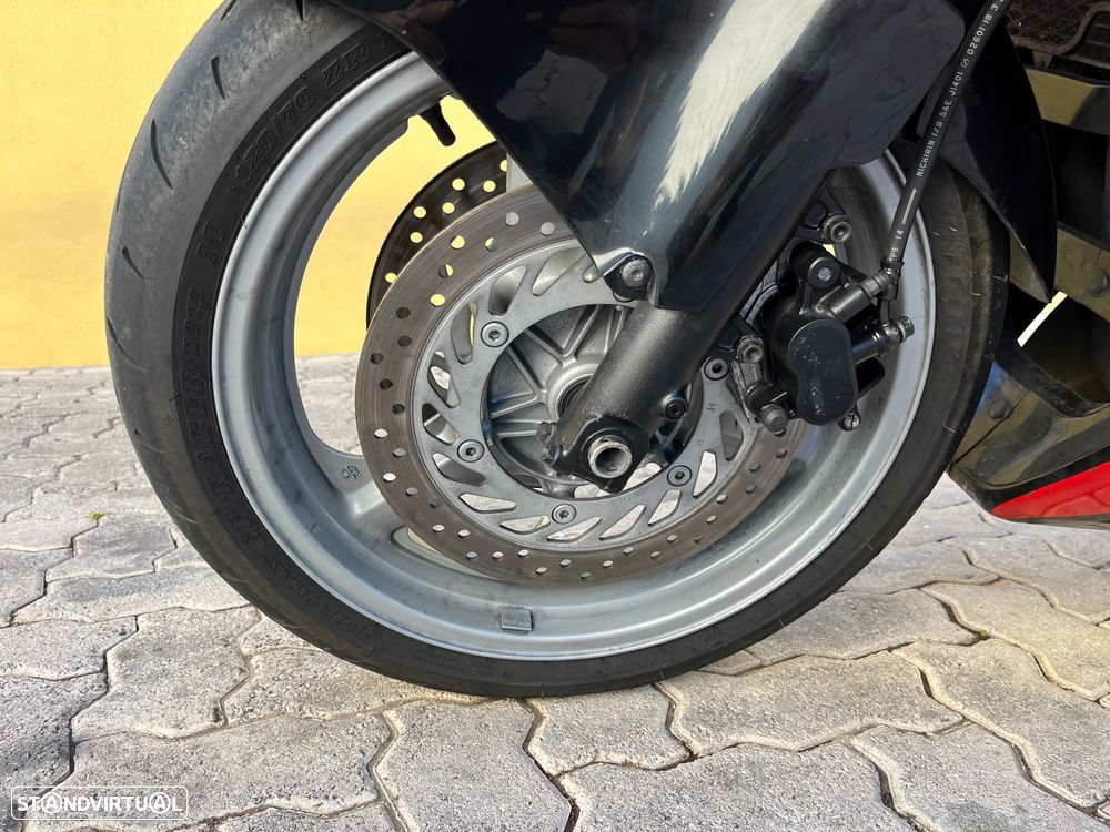 Honda CBR 1000 F - 16