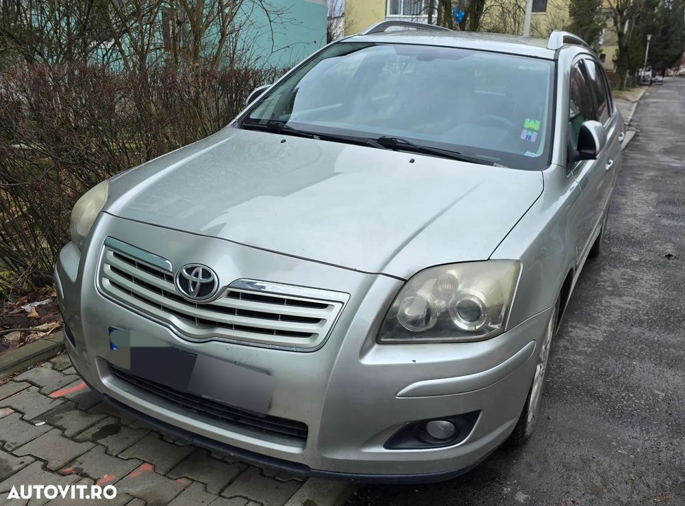 Toyota Avensis 2.0 D-4D Station Luna - 23