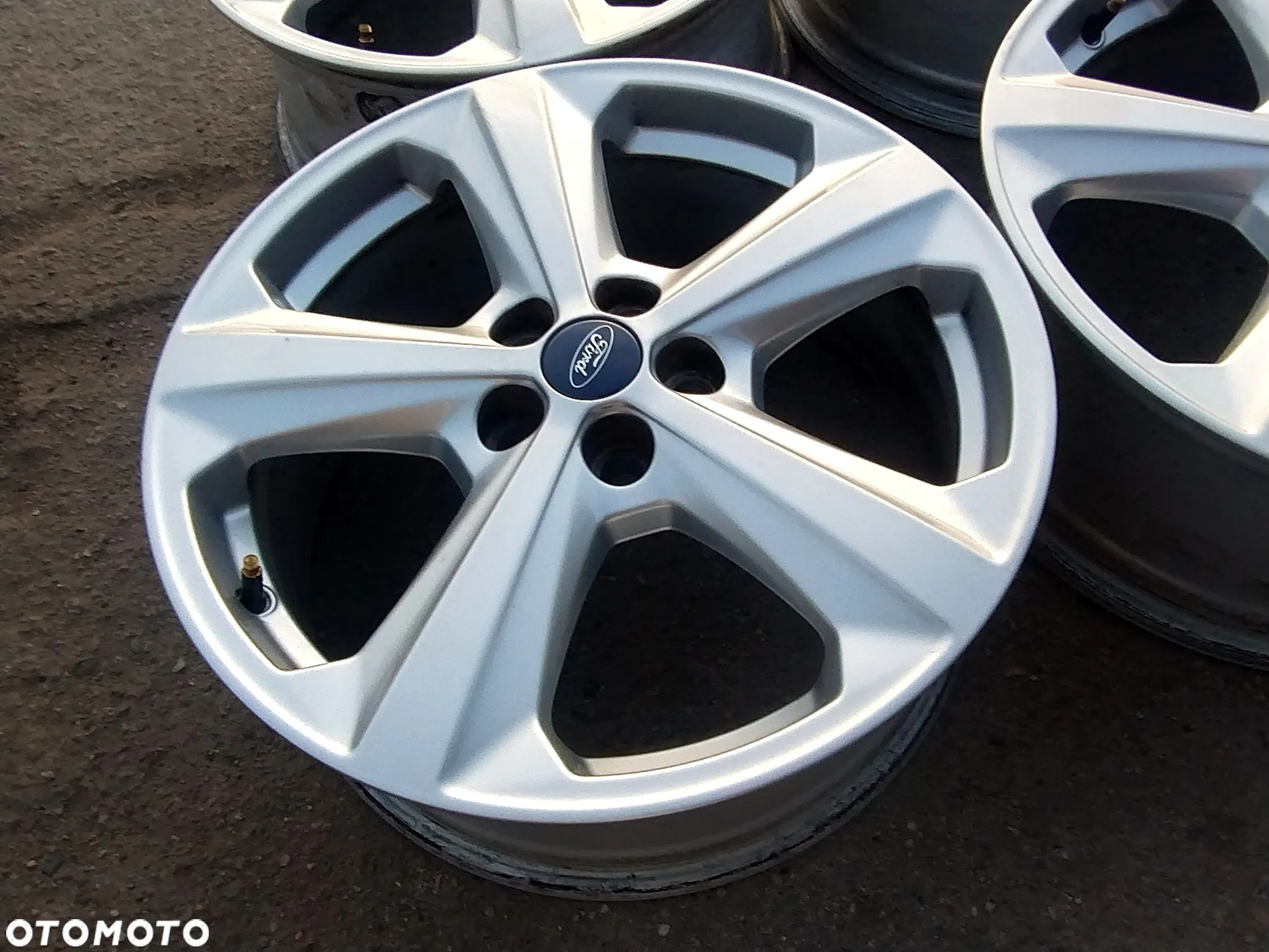 5x108 Felgi Aluminiowe Alufelgi 18 Koła FORD KUGA I II 2 GALAXY II 2 III 3 CMAX FOCUS MONDEO MK3 MK4 SMAX  I II 2 TRANSIT TOURNEO CONNECT VOLVO XC70 V50 V60 S40 C30 XC60 V40 S60 Legnica ALU-RAD - 9