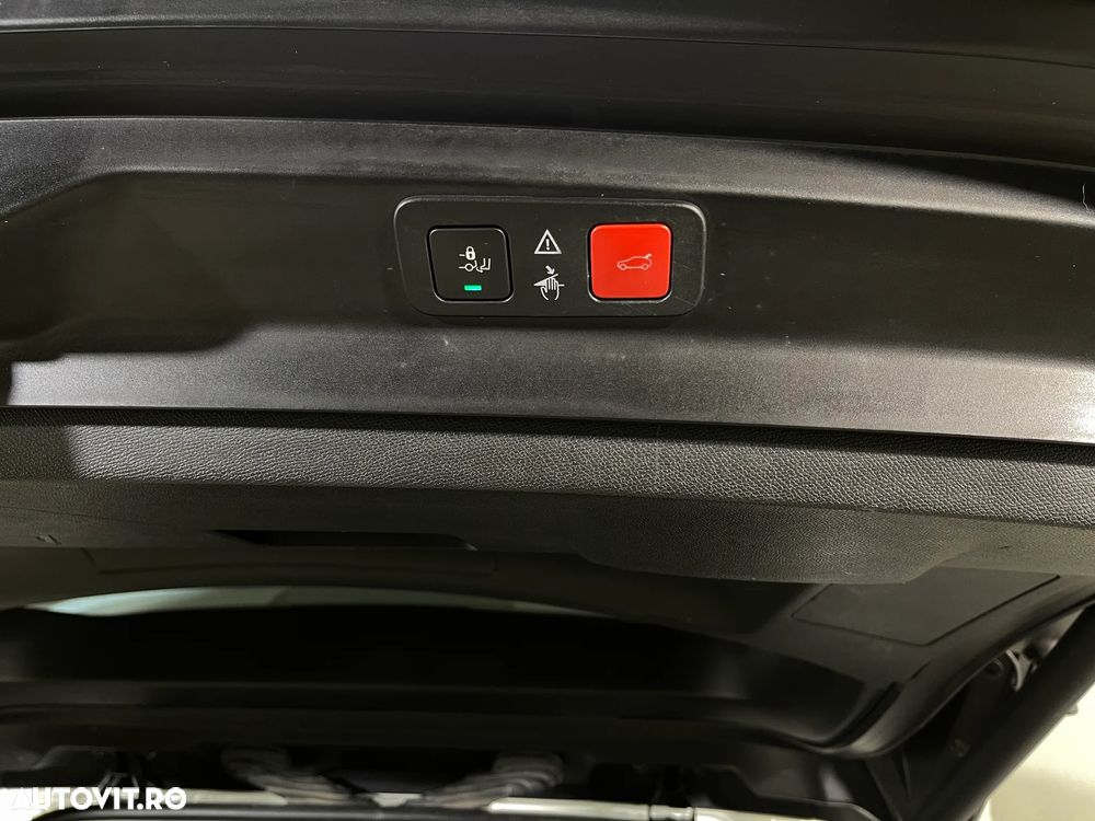Peugeot 5008 - 29